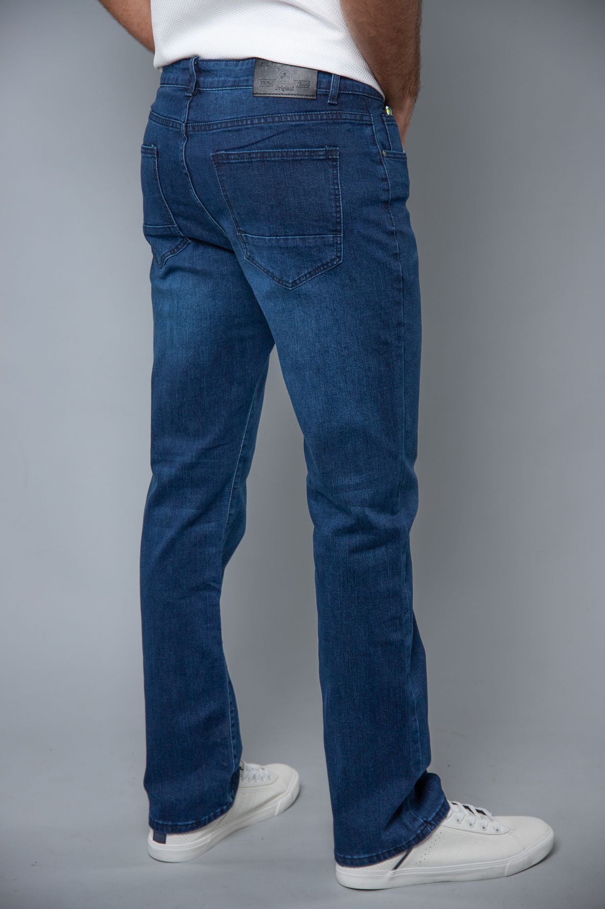 C&S STRAIGHT FIT JEAN 706