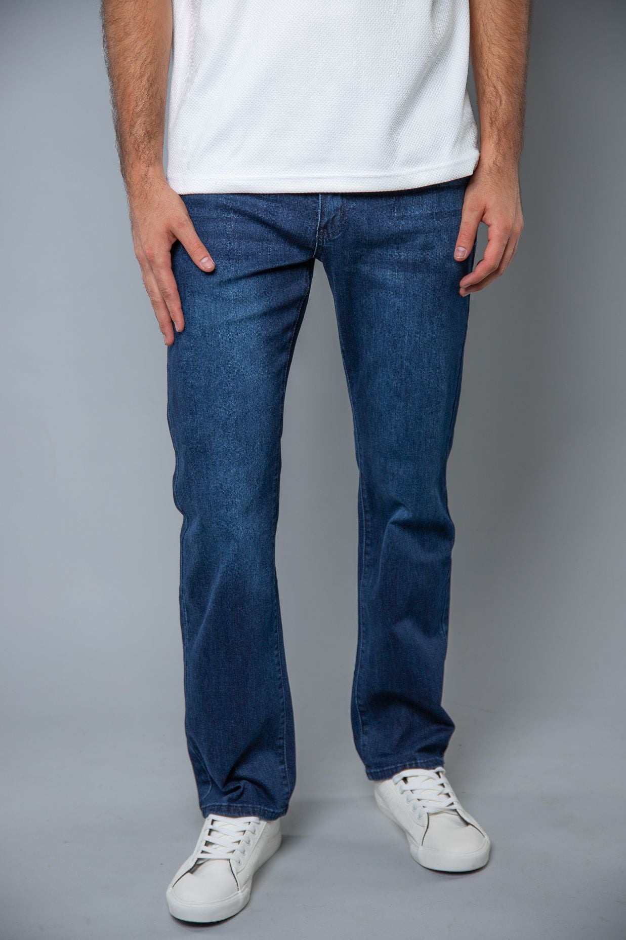 C&S STRAIGHT FIT JEAN 705