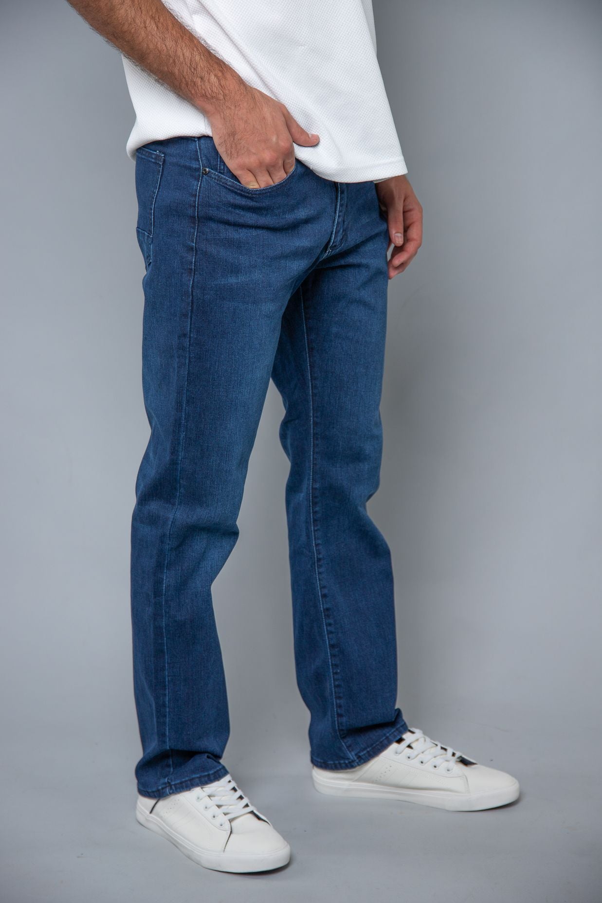 C&S STRAIGHT FIT JEAN 706